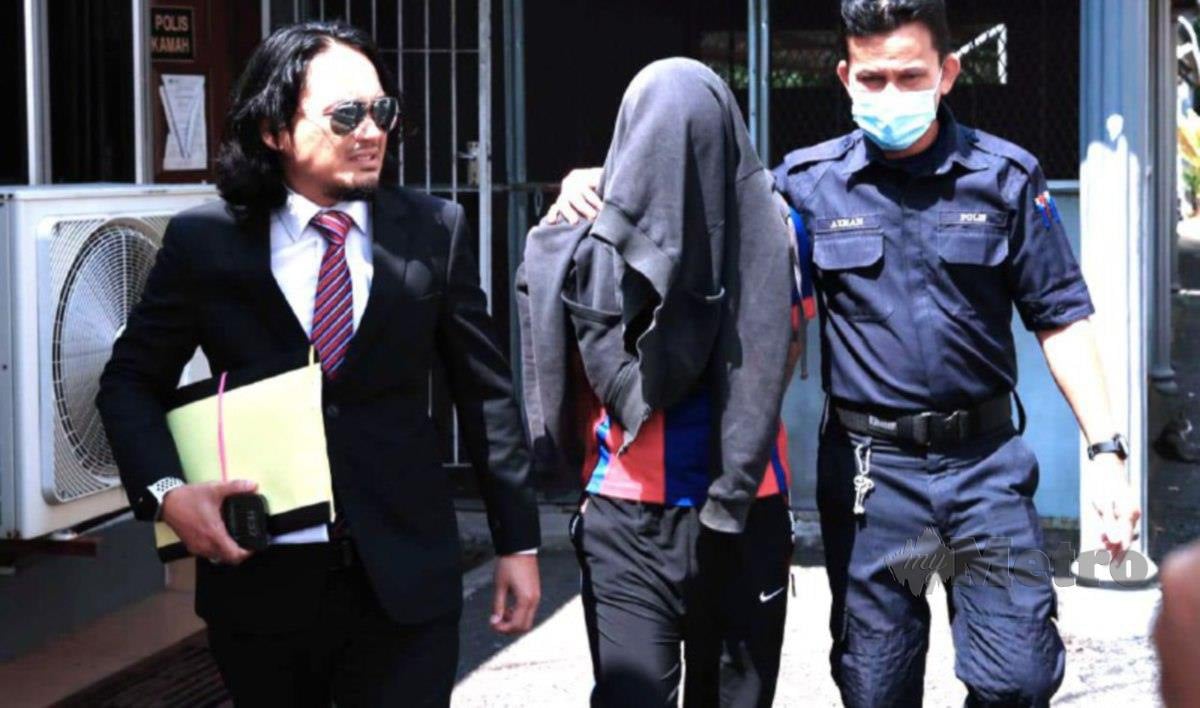 DR Anas dihadapkan ke Mahkamah Sesyen Kemaman atas tuduhan melakukan amang seksual. FOTO Rosli Ilham