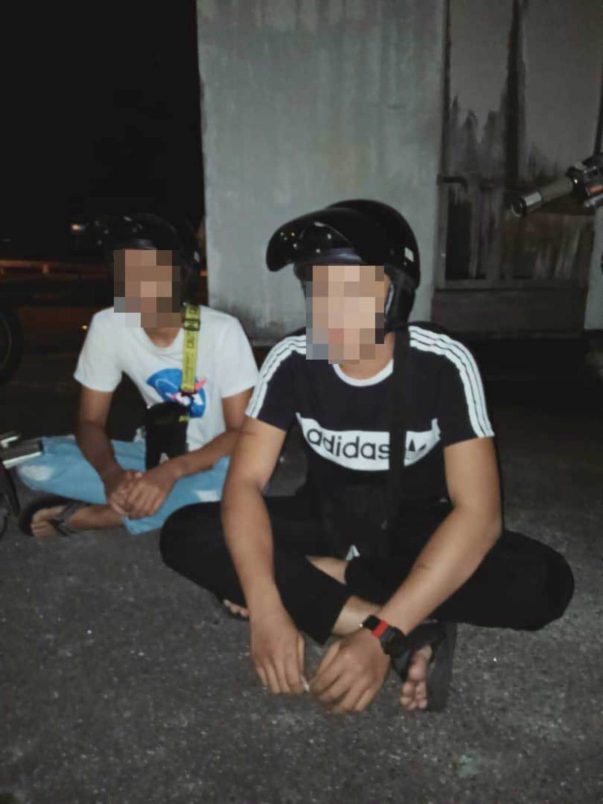 REMAJA berusia 16 dan 18 tahun antara tiga yang ditahan. FOTO IPD Taiping