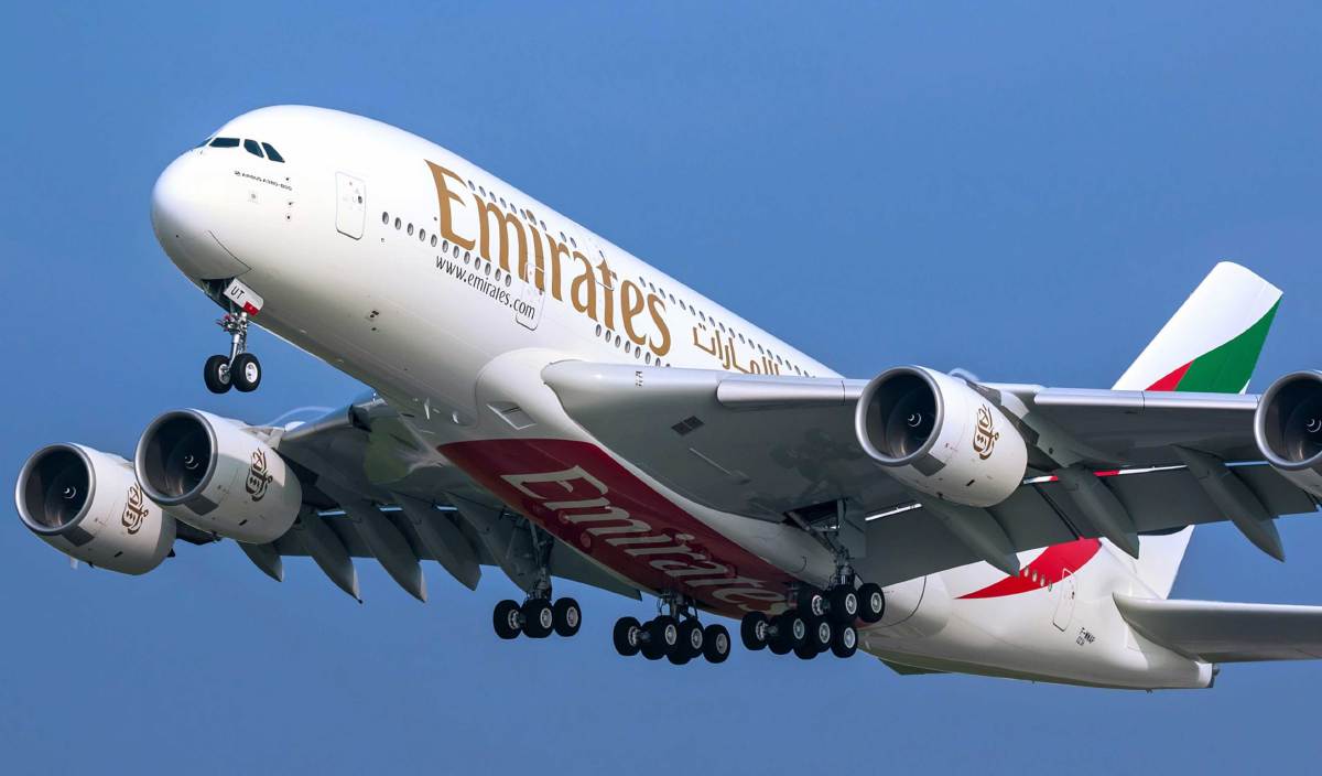 PESAWAT A380 milik Emirates.