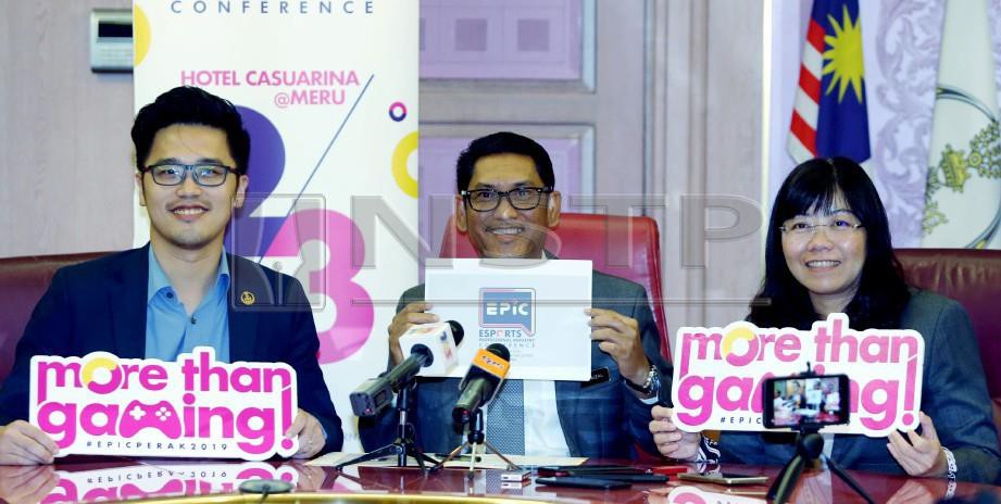 AHMAD Faizal (tengah) pada sidang media penganjuran EPIC 2019 dan pelancaran logo rasmi di Ipoh, hari ini. - FOTO Muhaizan Yahya