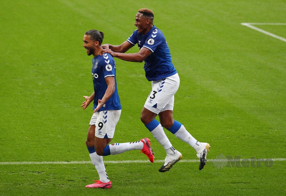 CALVERT-Lewin (kiri) menjadi watak penting untuk Everton setakat ini. FOTO AFP