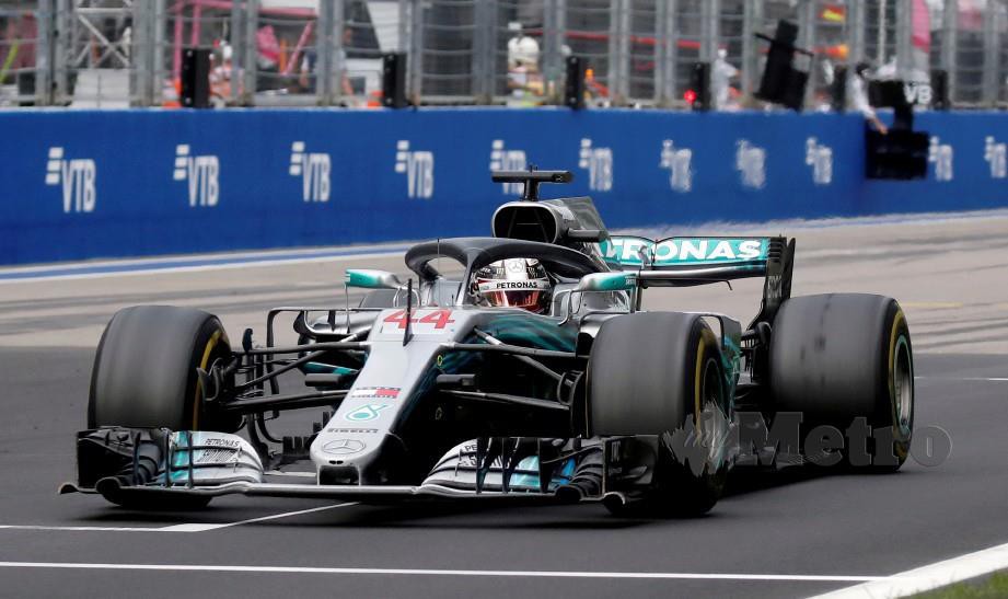 Jentera Mercedes yang dipandu Hamilton kekal teraju kategori pelumba dan pengeluar F1. FOTO File Reuters