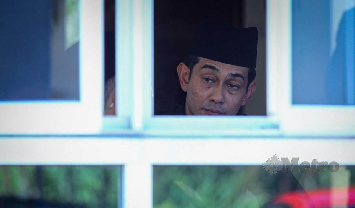 FARID Kamil hadir bagi laporan JKP dan sebutan pertama Nusyuz di Mahkamah Rendah Syariah Petaling, Subang Bestari. FOTO Aziah Azmee