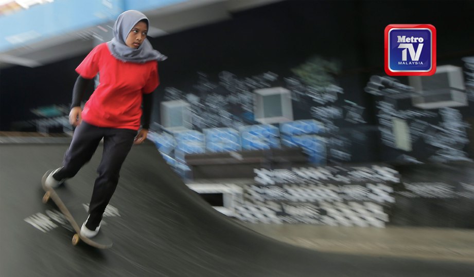 FATIN Syahirah ketika sesi latihan di Kompleks Rakan Muda Bukit Kiara. FOTO Luqman Hakim Zubir
