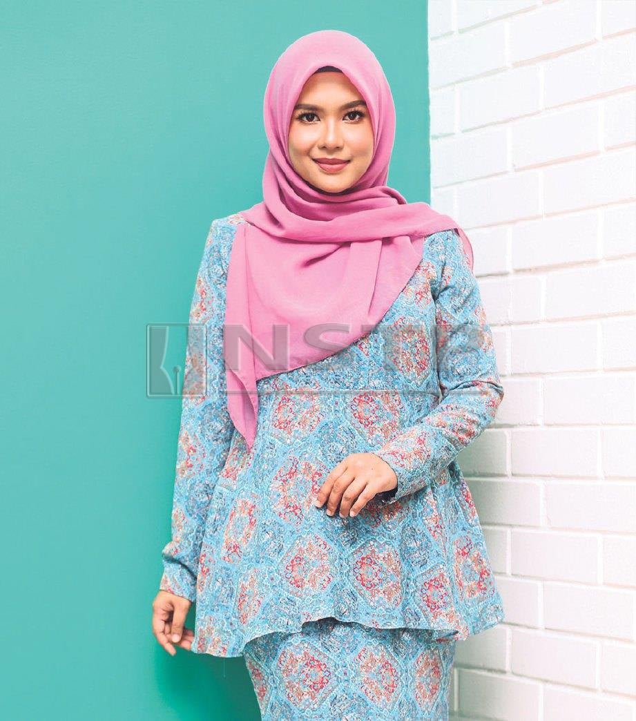 Baju corak kurung organik Batik Malaysia: