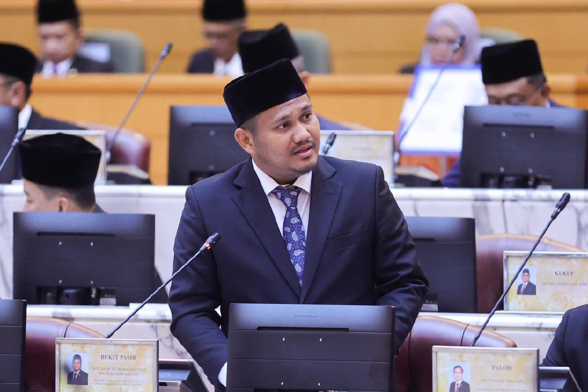 Mohamad Fazli ketika sesi soalan lisan di Dewan Undangan Negeri (DUN) Johor, hari ini.FOTO IHSAN MEDKOM