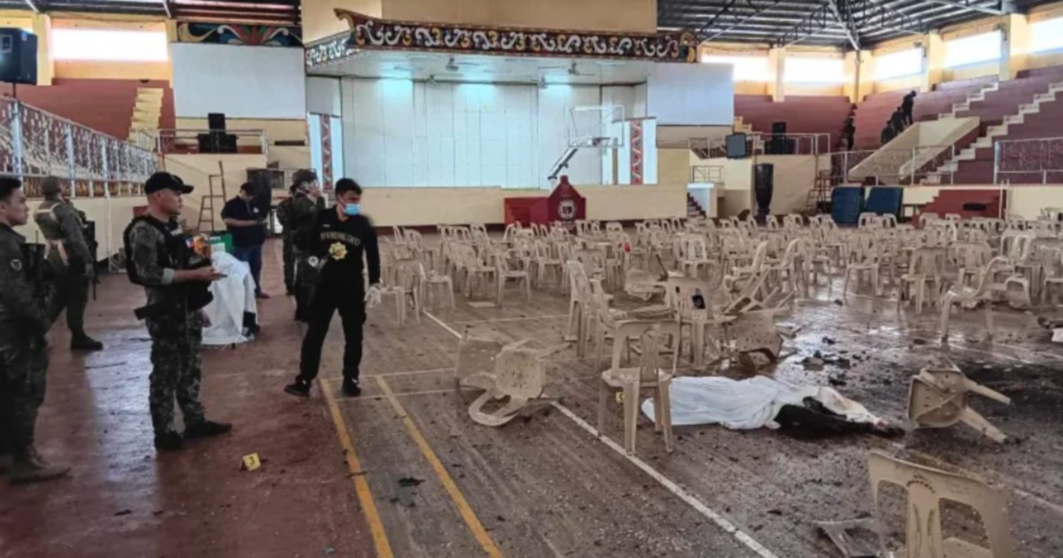 3 maut, letupan dalam gimnasium universiti