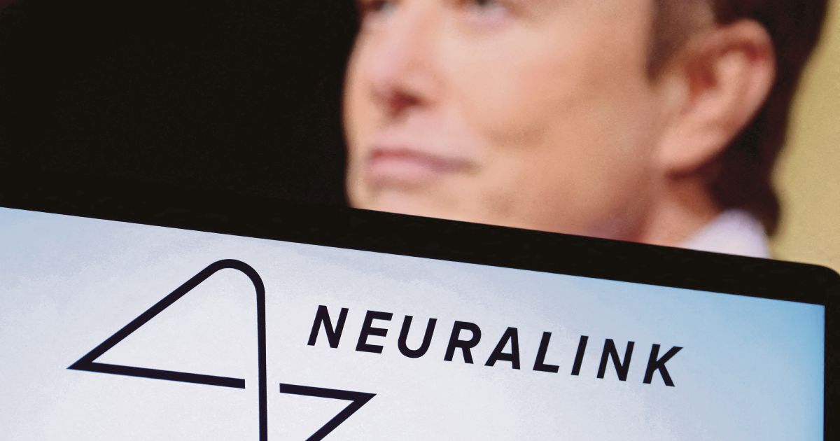 Implan Neuralink dimasukkan otak manusia – Elon Musk