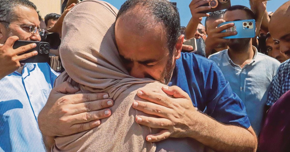Pengarah hospital ceritakan seksaan di penjara Israel