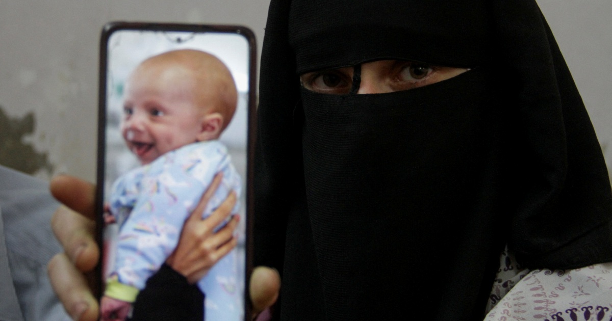 Perang di Gaza pisahkan ibu ini dengan bayinya