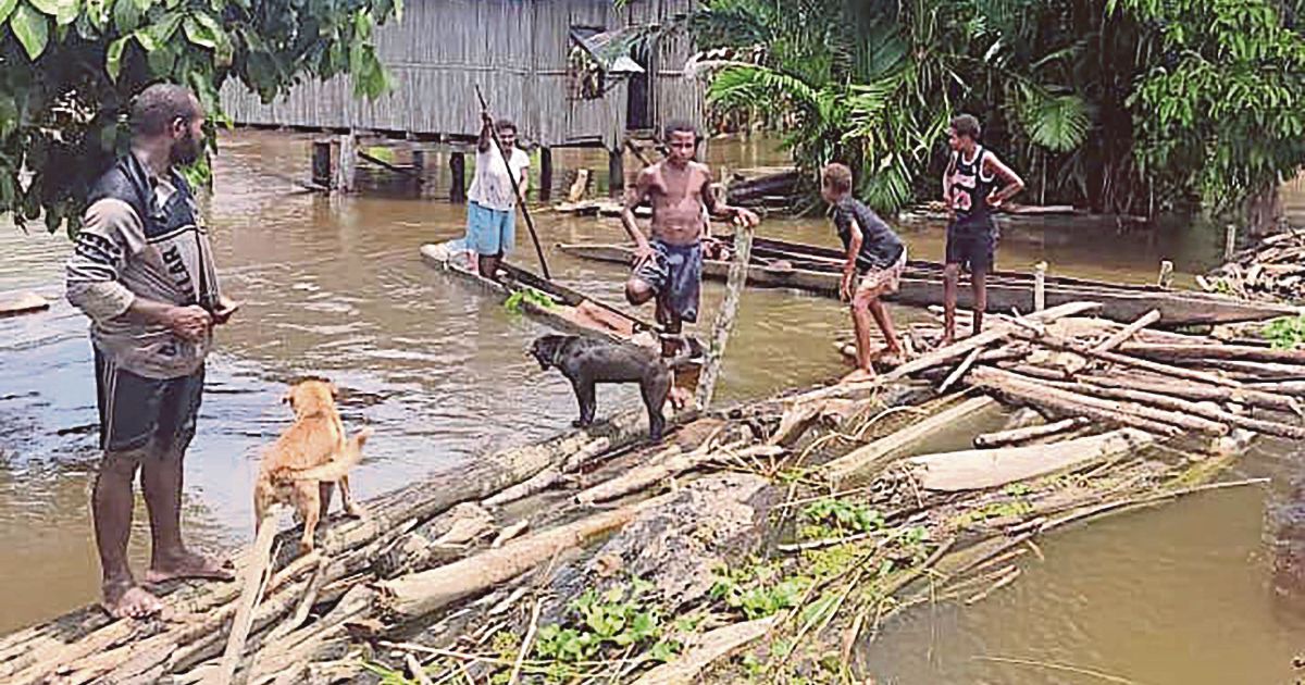 3 Maut, 1,000 rumah musnah selepas gempa bumi di PNG