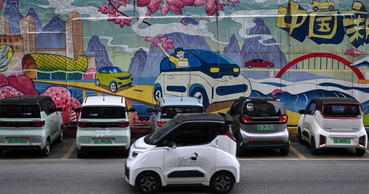 China tawar insentif tunai untuk tukar beli EV, kenderaan hibrid