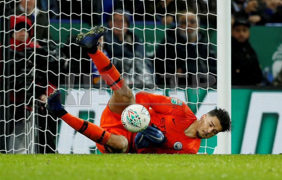Soccer Football - Carabao Cup Quarter-Final - Leicester City v Manchester City - King Power Stadium, Leicester, Britain - December 18, 2018  Manchester City's Arijanet Muric saves a penalty during the shootout              Action Images via Reuters/John Sibley  EDITORIAL USE ONLY. No use with unauthorized audio, video, data, fixture lists, club/league logos or "live" services. Online in-match use limited to 75 images, no video emulation. No use in betting, games or single club/league/player publications.  Please contact your account representative for further details.