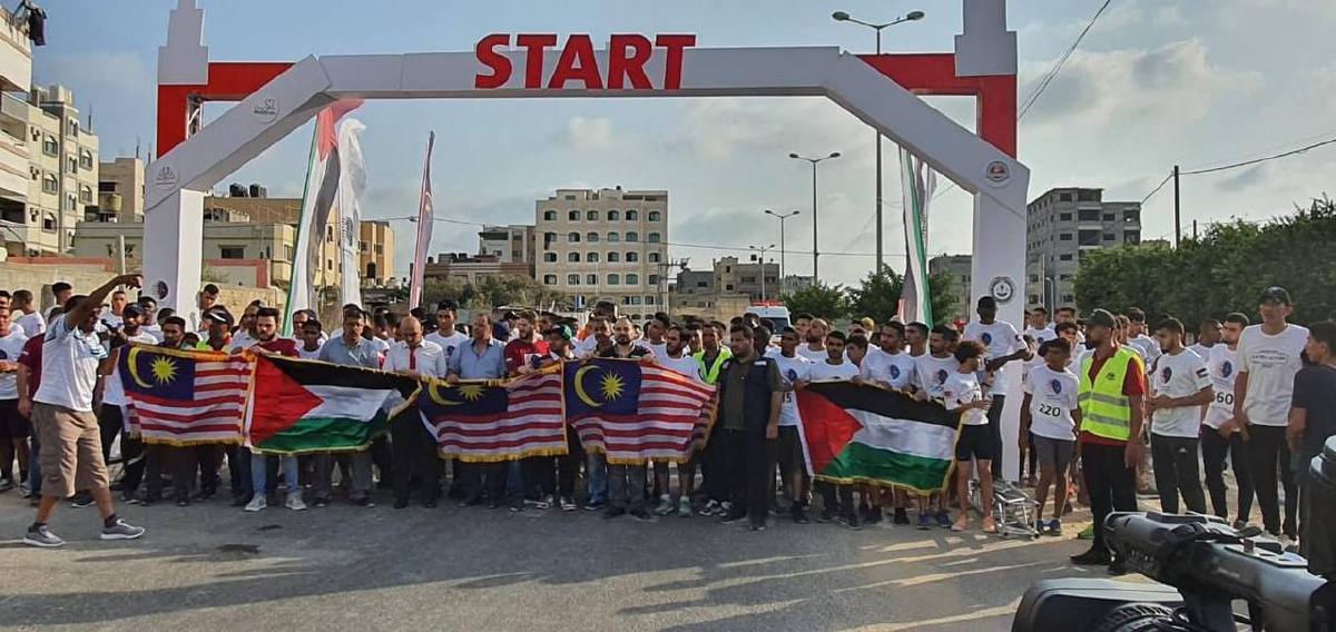 ACARA maraton merdeka khas diadakan di Gaza bagi memeriahkan sambutan Hari Kebangsaan ke-65 Malaysia. FOTO Viva Palestina Malaysia
