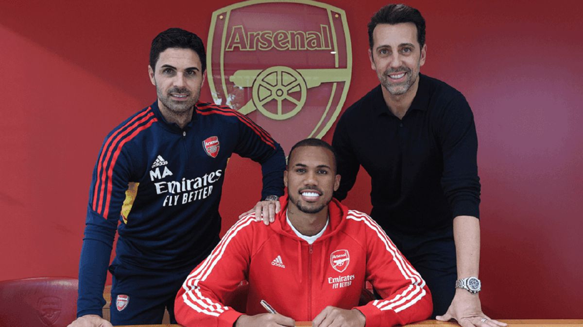 GABRIEL gembira dapat terus kekal bersama Arsenal. FOTO Arsenal FC