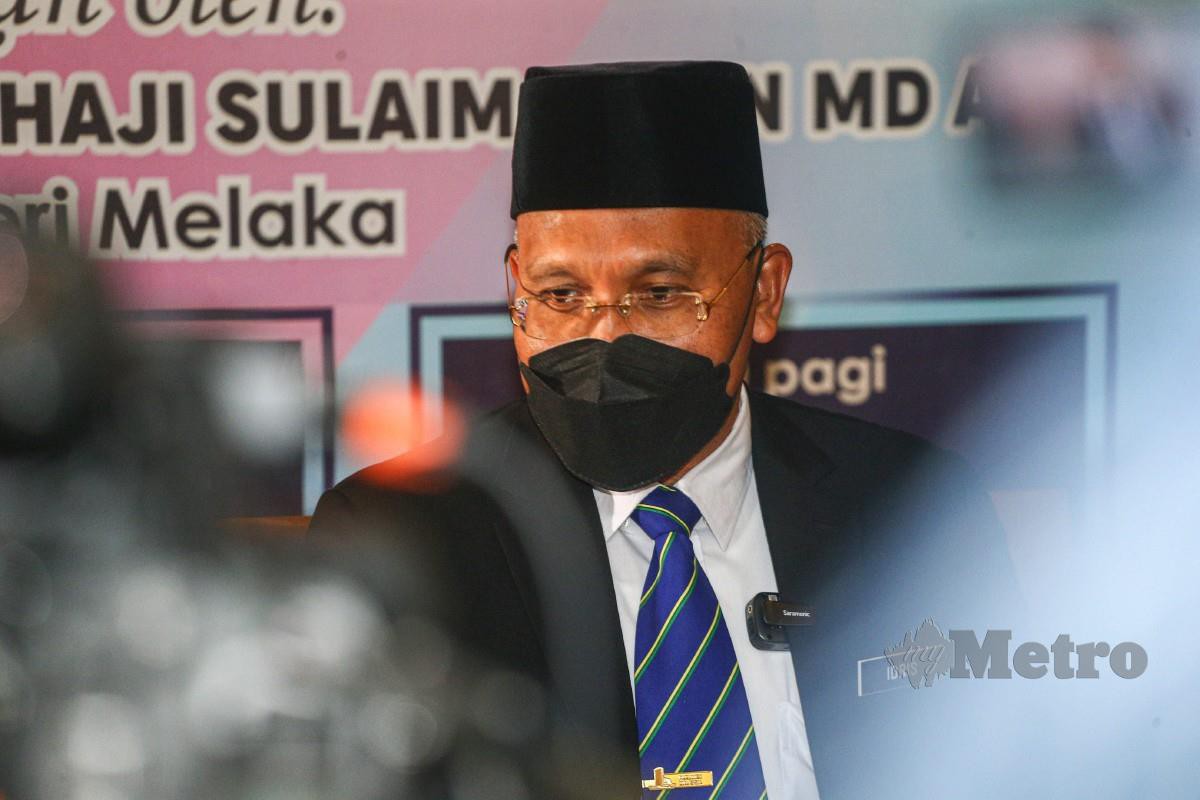 Idris Ahmad ketika sidang media semasa menghadiri Multaqa Murabbi Ummah peringkat negeri di Auditorium Masjid Al-Azim, Melaka. FOTO SYAFEEQ AHMAD