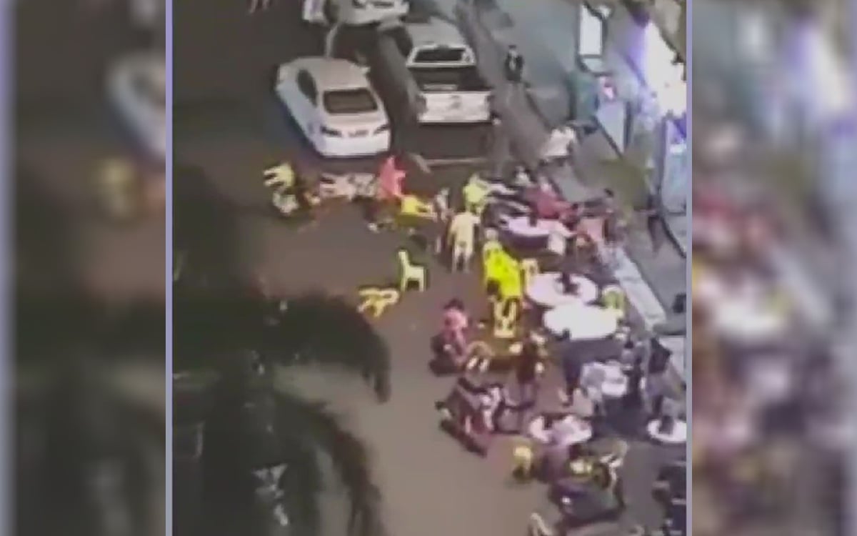 TANGKAP layar video pergaduhan di sebuah restoran di Jalan Genting Klang. FOTO Twitter NanManjoi8715