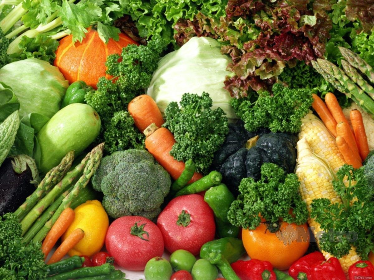 LEBIHKAN pengambilan sayur-sayuran dan buah-buahan dalam hidangan harian. 