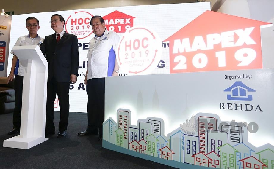 LIM (tengah) merasmikan pameran HOC-MAPEX 2019, di Mid Valley, Kuala Lumpur. FOTO: Rosela Ismail