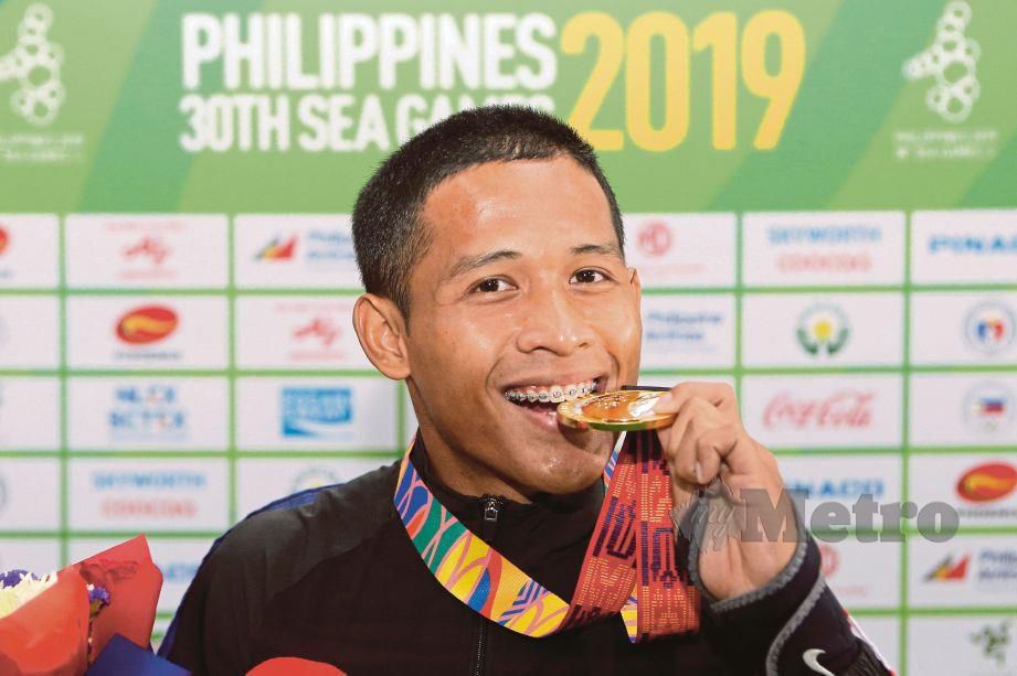 HAIQAL ketika memenangi pingat emas dalam acara 100 meter lelaki di Sukan Sea Filipina tahun lalu. FOTO Aizuddin Saad