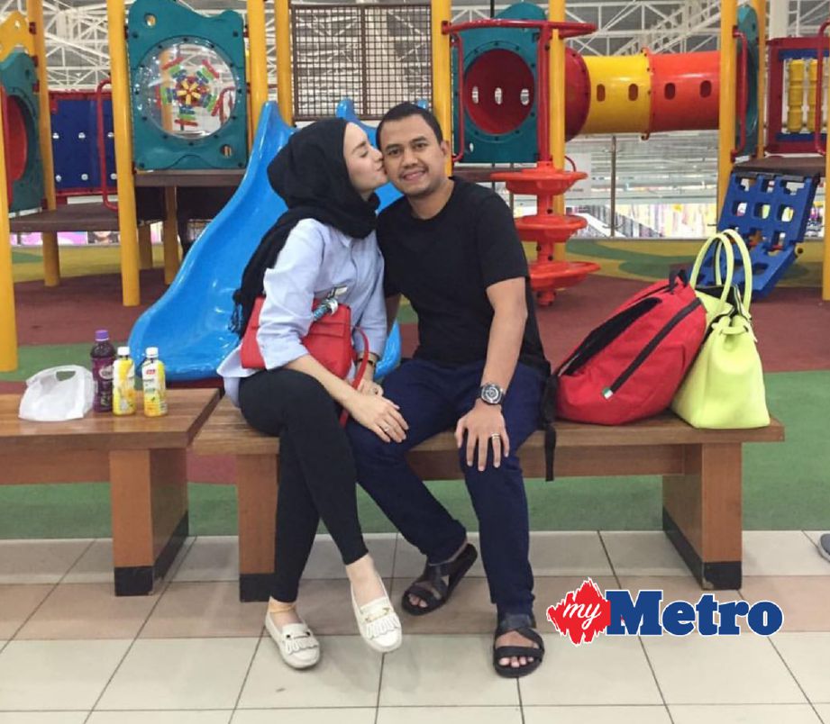 GAMBAR mesra Hanez bersama suami yang dimuat naiknya di Instagram hari ini. - FOTO Instagram Hanez Suraya