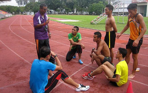 R Jeganathan  bukan saja berperanan sebagai jurulatih, tetapi juga 'bapa', 'abang' dan 'kawan karib' kepada atlet kurang upaya.