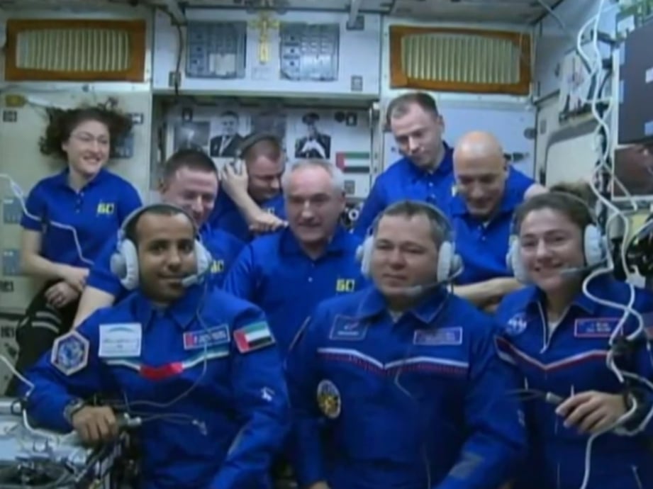 HAZZAA tiba di ISS.