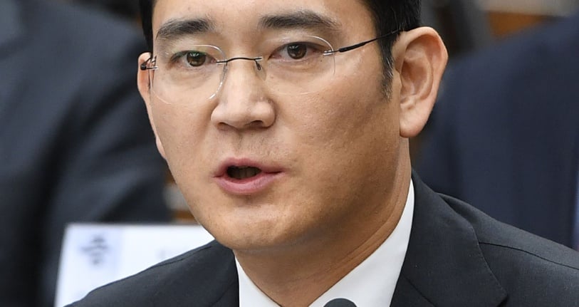 Pendakwa raya mohon tangkap ketua Samsung | Harian Metro
