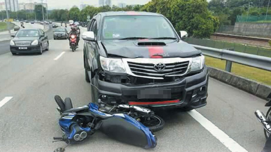KEADAAN kenderaan yang terbabit dalam kemalangan maut di Lebuhraya MEX.