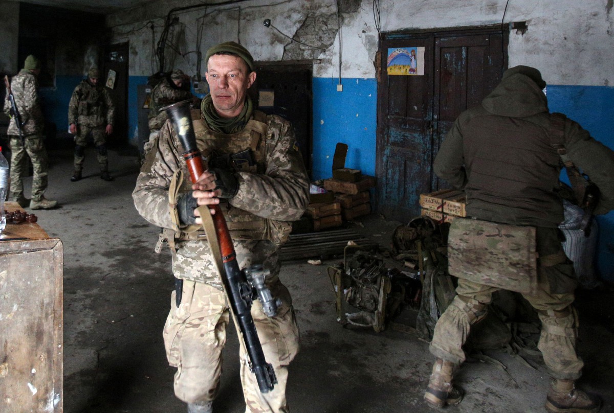 Ukraine tentera Kronologi Krisis