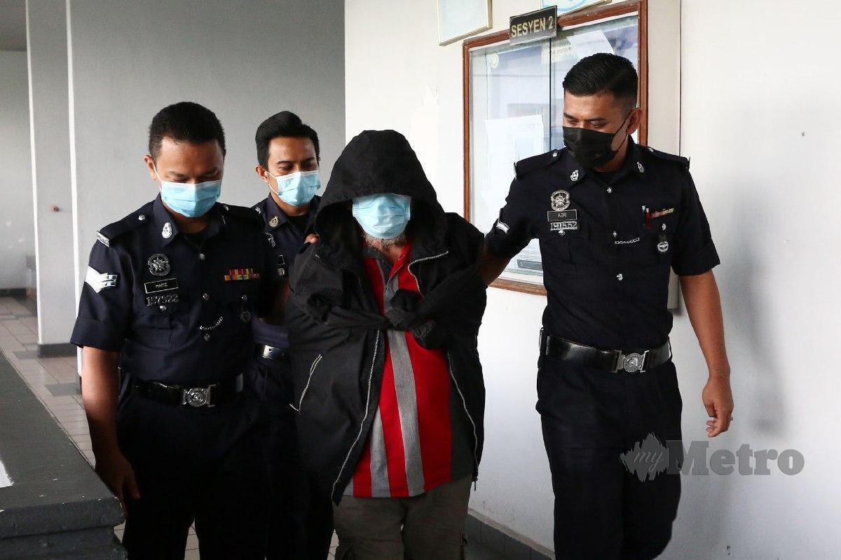 WARGA emas dihadapkan ke Mahkamah Sesyen Melaka atas dua pertuduhan melakukan amang seksual fizikal terhadap seorang kanak-kanak perempuan berusia 5 tahun. FOTO Iqmal Haqim Rosman