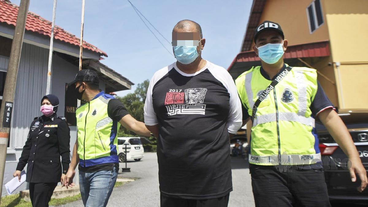 PERINTAH tahanan reman seorang pengamal perubatan alternatif yang dipercayai mencabul pesakitnya ketika mendapatkan rawatan di Hulu Terengganu dilanjutkan selama dua hari lagi sehingga Jumaat ini. FOTO Ghazali Kori