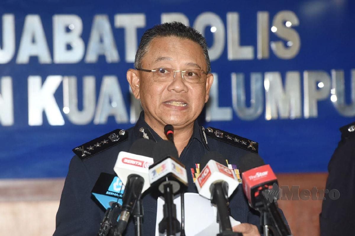 DATUK Saiful Azly pada sidang akhbar mengenai beberapa kes jenayah yang berjaya ditumpaskan oleh polis Kuala Lumpur di IPKKuala Lumpur. FOTO Halimaton Saadiah Sulaiman