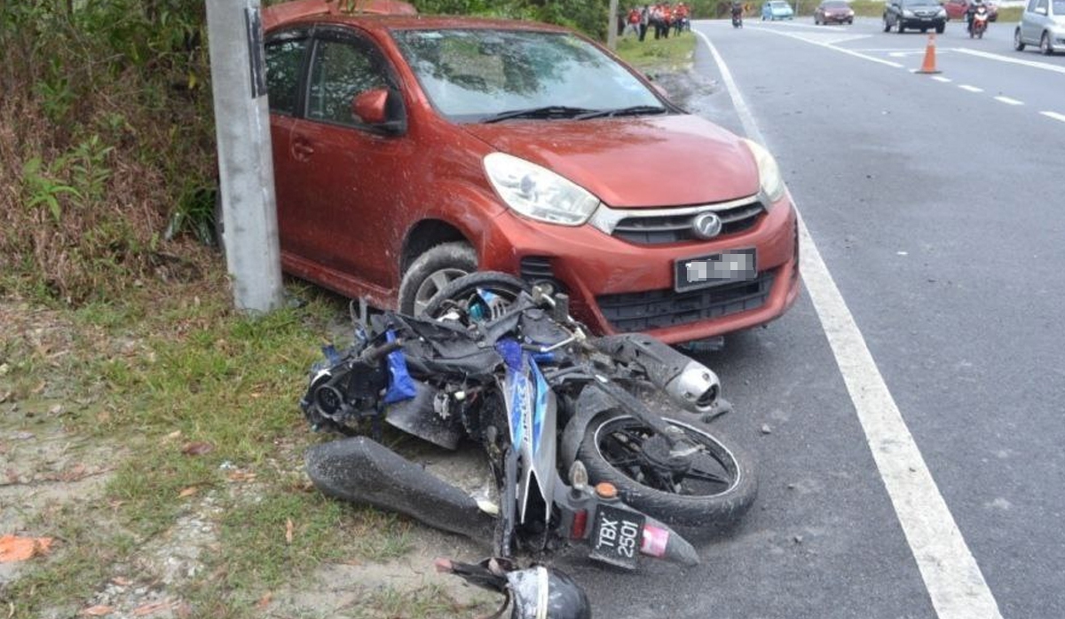 Pekerja Kilang Maut Langgar Kereta Terbabas