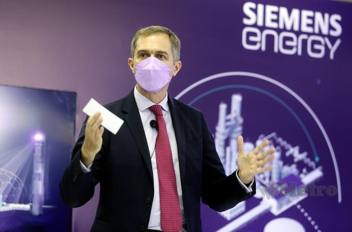 Naib Presiden Kanan Siemens Energy Asia Pasifik, Samuel Morillon. - FOTO NSTP