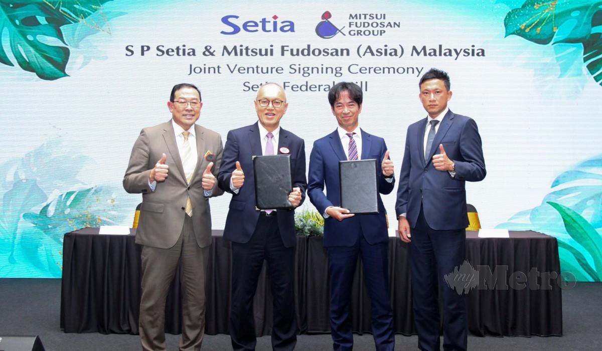 KAI Wai (dua dari kiri) bersama pengurusan kanan Mitsui Fudosan pada majlis pengumuman kerjasama antara SP Setia dan Mitsui Fudosan.