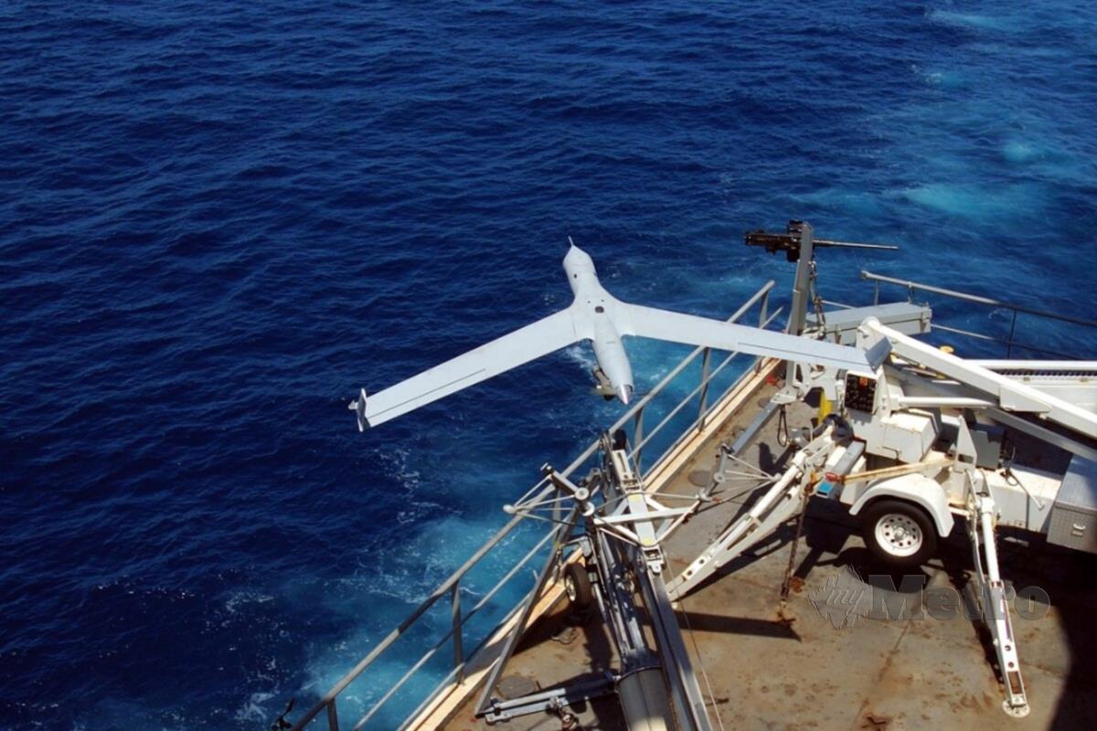 UAS ScanEagle juga boleh dilancarkan dari kapal TLDM.