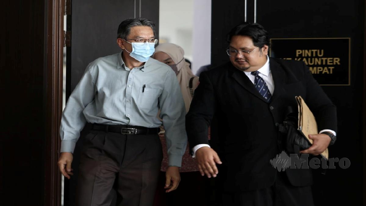 WAN Mohd Zamri Wan Ismail mengaku tidak bersalah dan mohon dibicarakan selepas pertuduhan dibacakan di hadapan Hakim Zaman Mohd Noor. FOTO NIK ABDULLAH NIK OMAR