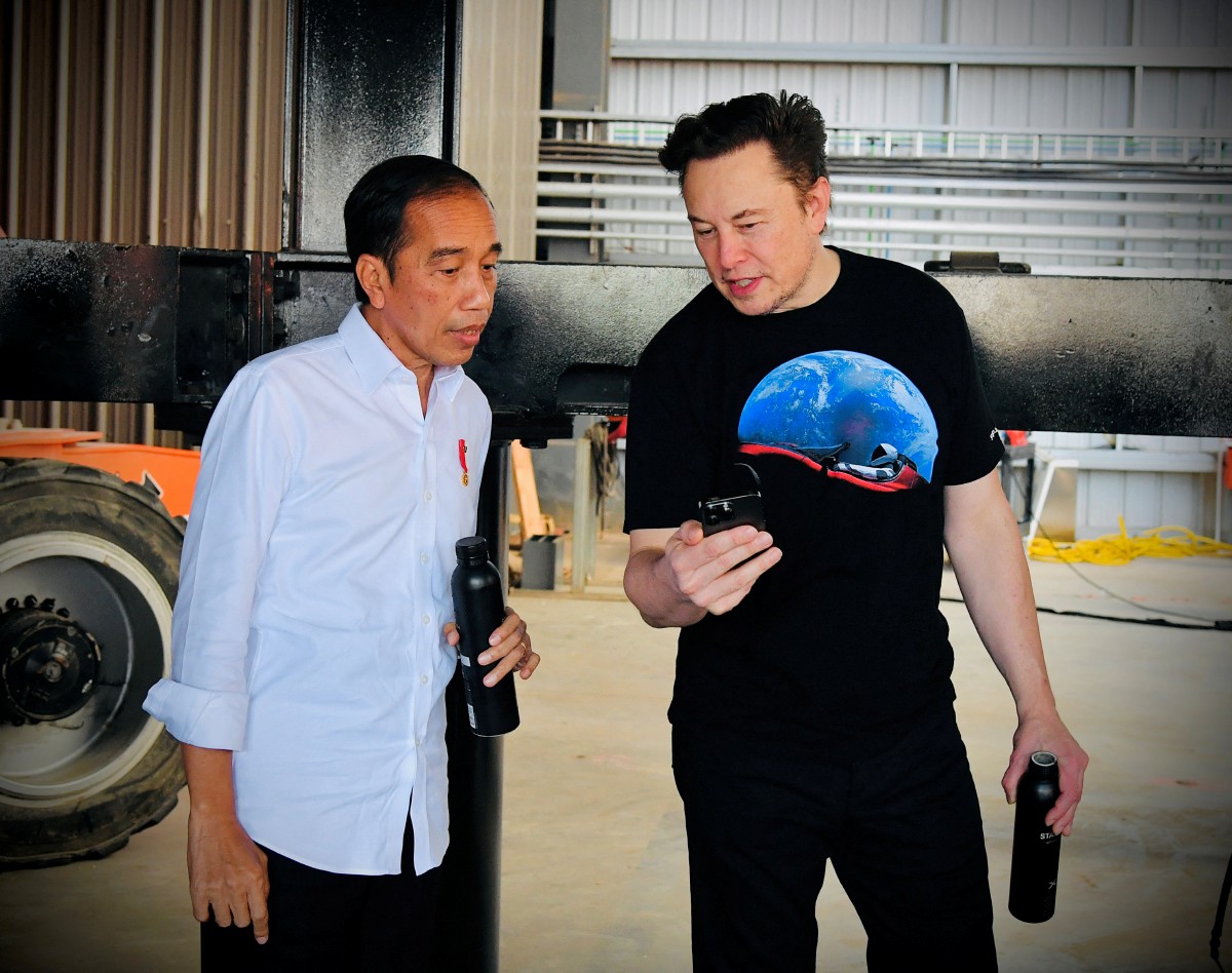 Jokowi bertemu Musk di Boca Chica, Texas. - FOTO Reuters
