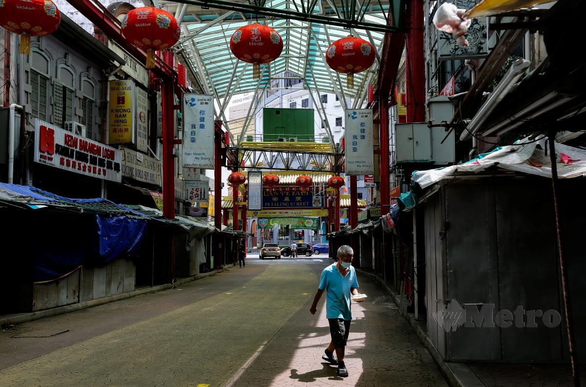 TINJAUAN ke pusat tarikan pelancong di Petaling Street. FOTO Fariz Iswadi Ismail
