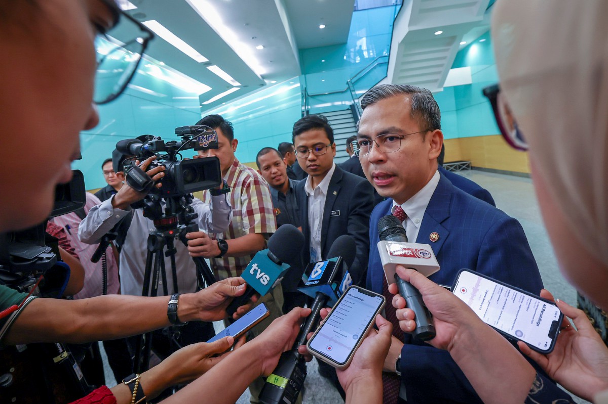Menteri Komunikasi dan Digital, Fahmi Fadzil. - FOTO BERNAMA