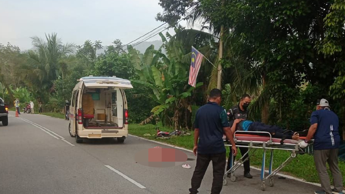 SEORANG wanita maut selepas motosikal diboncengnya merempuh haiwan yang melintas jalan dipercayai babi hutan di Kilometer 2, Jalan Air Mawang, Renggoh, Kuala Pilah, jam 8.15 pagi tadi.