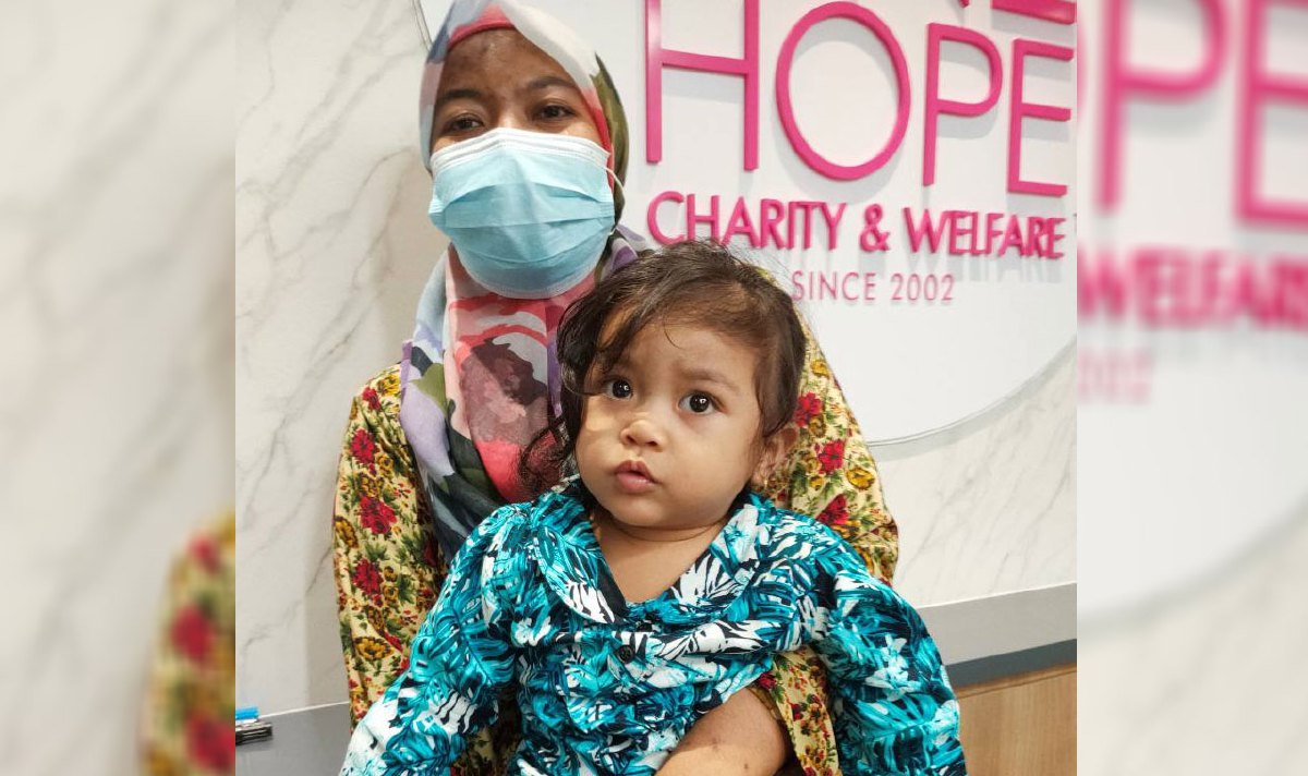HANNAH Qatrunnada yang kini berusia 14 bulan memerlukan dana RM70,000 bagi membolehkannya melakukan pembedahan jantung dengan segera. FOTO ihsan One Hope Charity