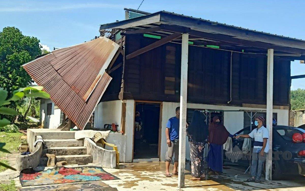 KEADAAN rumah mangsa yang dilanda ribut di Kampung Landak Hilir, Kupang. FOTO Safuri Kamarudin