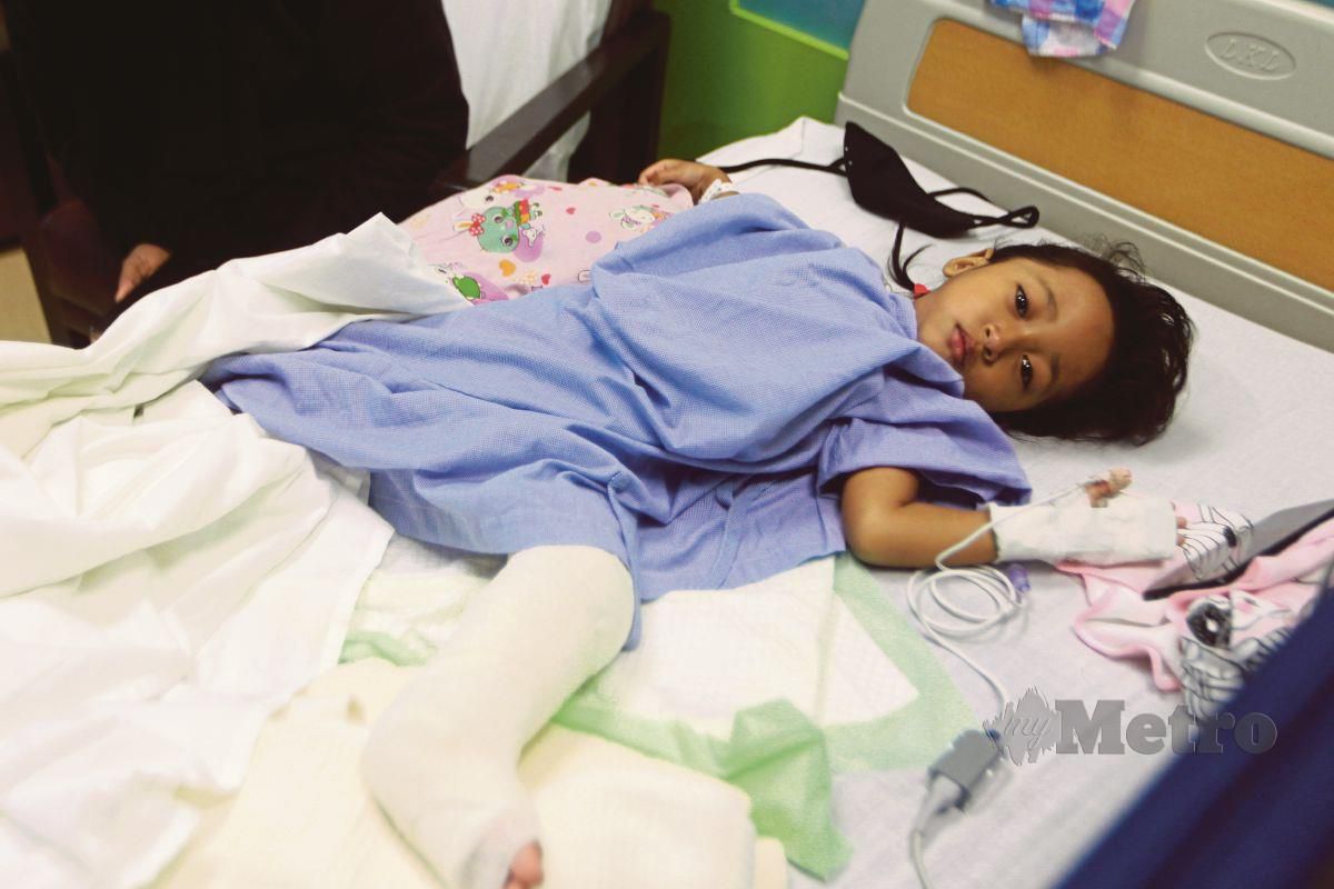 DUHA Sofia yang akan melakukan pembedahan tulang kaki di Gleneagles Kuala Lumpur. FOTO Azlan Hadi Abu Bakar