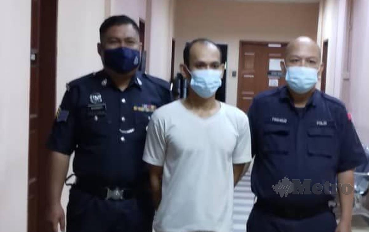 Tertuduh dihukum penjara 12 tahun, 11 sebatan selepas mengaku bersalah melakukan rompakan ke atas lelaki warga emas, 2 September lalu. FOTO Abdul Rahemang Taiming.