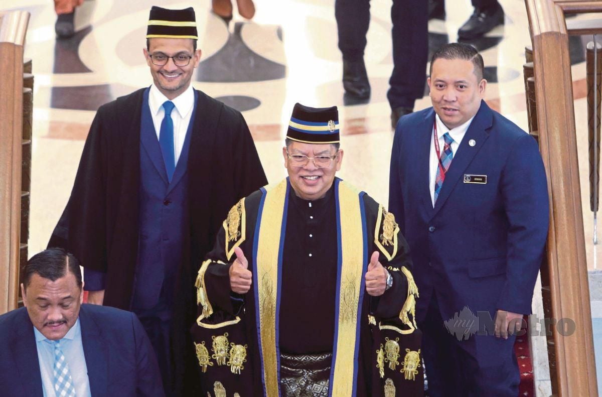 DATUK Johari Abdul ketika Sidang Dewan Rakyat sempena Mesyuarat Parlimen Penggal Pertama Parlimen Ke-15. FOTO Mohamad Shahril Badri Saali