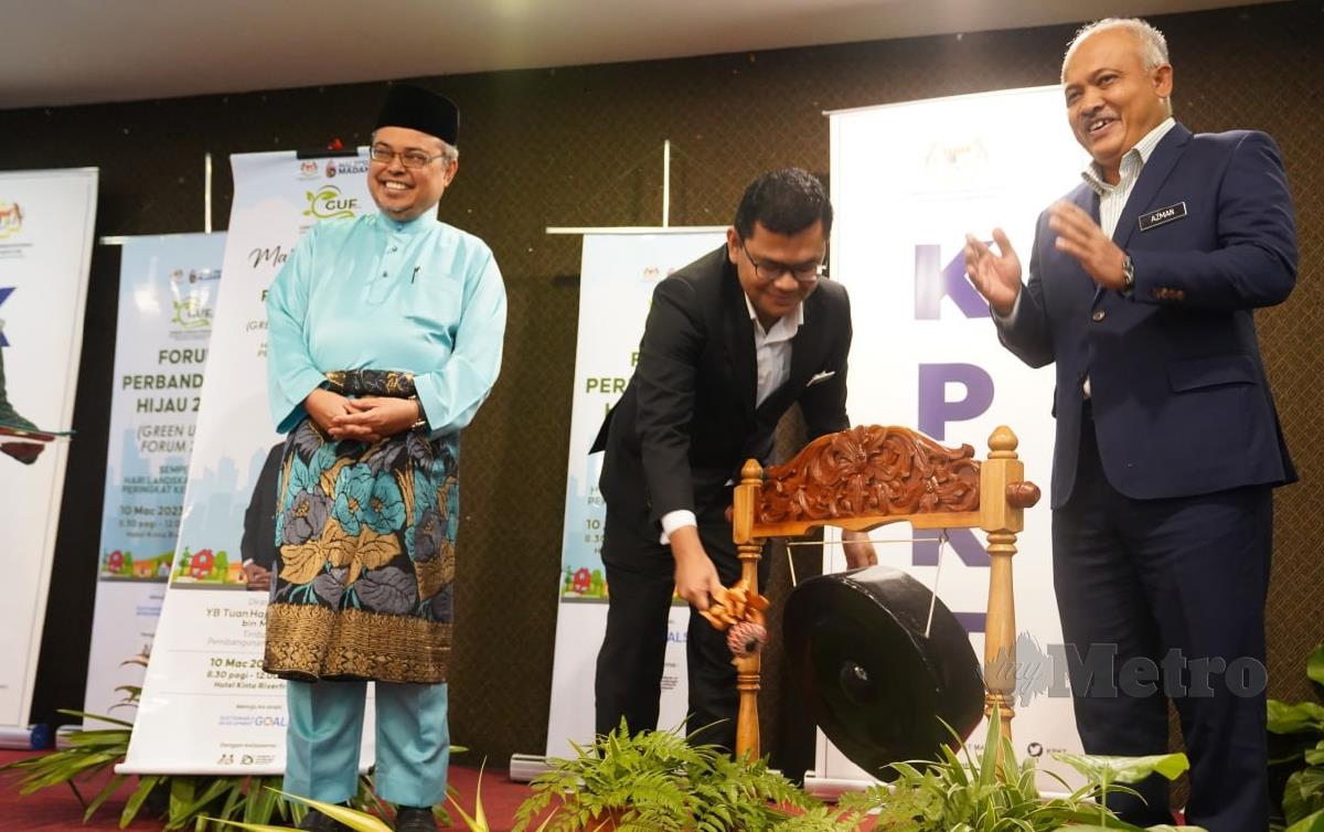 AKMAL Nasrullah Mohd Nasir berucap pada Forum Perbandaraan Hijau 2023 (Green Urban Forum 2023) sempena Hari Landskap Negara Peringkat Kebangsaan di Ipoh. FOTO L Manimaran