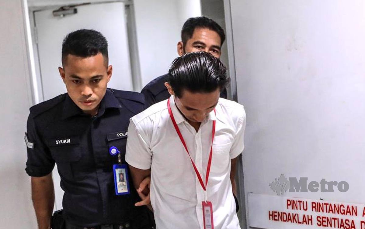 SYAFIQ Arman Mohd Shuhaimi berusia 19 tahun mengaku bersalah di Mahkamah Sesyen Kuala Terengganu kerana merogol kekasihnya. FLOTO Ghazali Kori