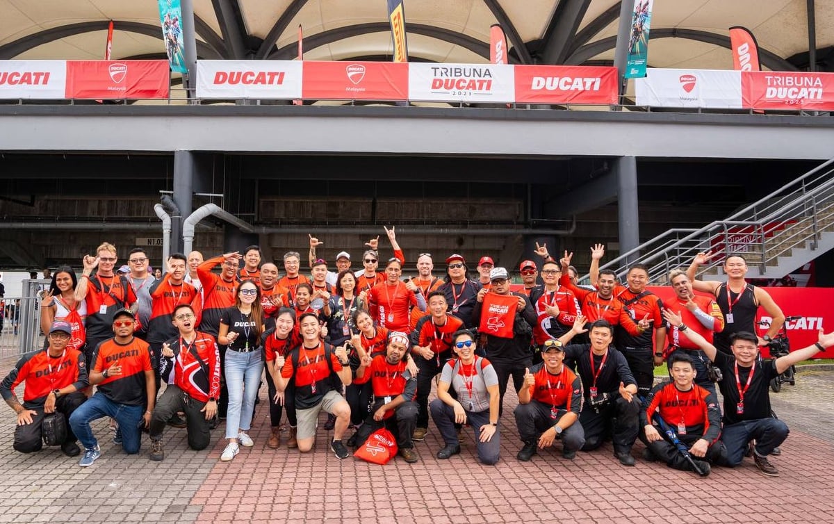 PEMILIK Ducati dari rantai Asia Pasifik memeriahkan perlumbaan GP Malaysia.